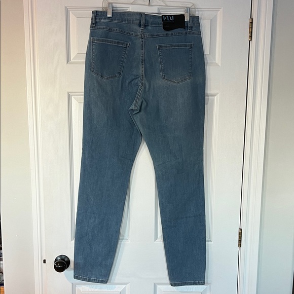 Classic Blue Straight Leg Jeans for Women - Picture 3 of 5